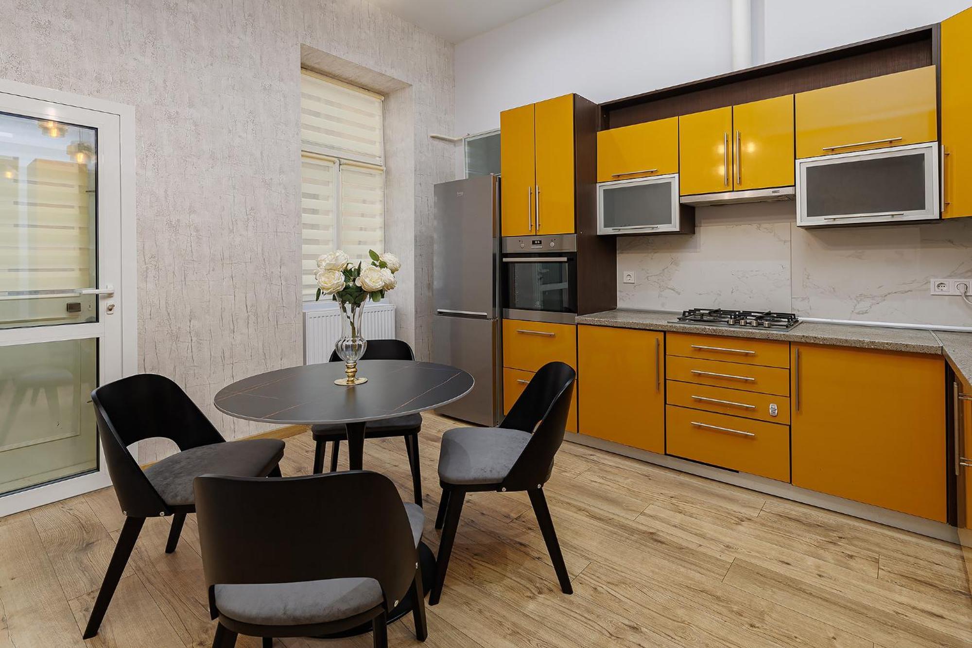 2 - Bedroom Apartments Galicia Leopoli Esterno foto